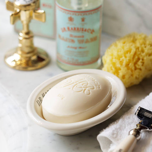 D.R.HARRIS ディー・アール・ハリス 公式｜エフィと香りの暮らし