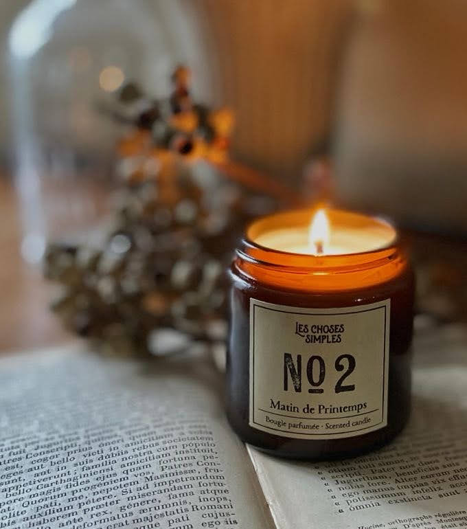 キャンドルの灯火とフレグランスに癒されて